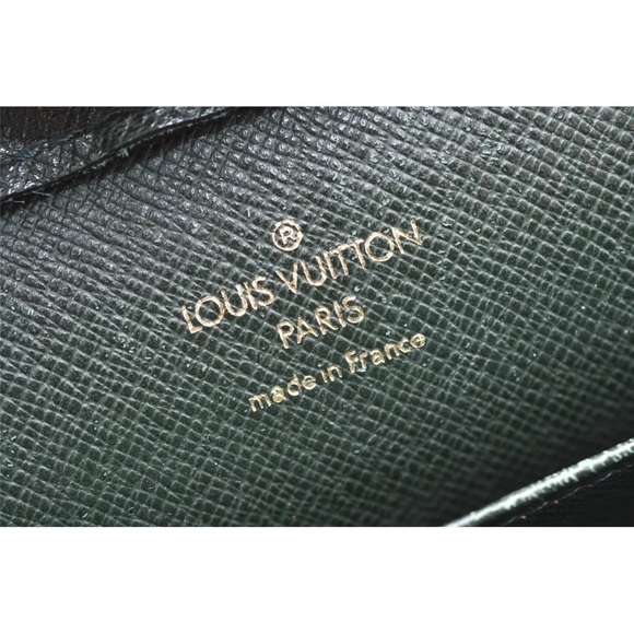 Authentic Louis Vuitton Taiga Baikal Clutch Bag Green - Picture 10 of 16